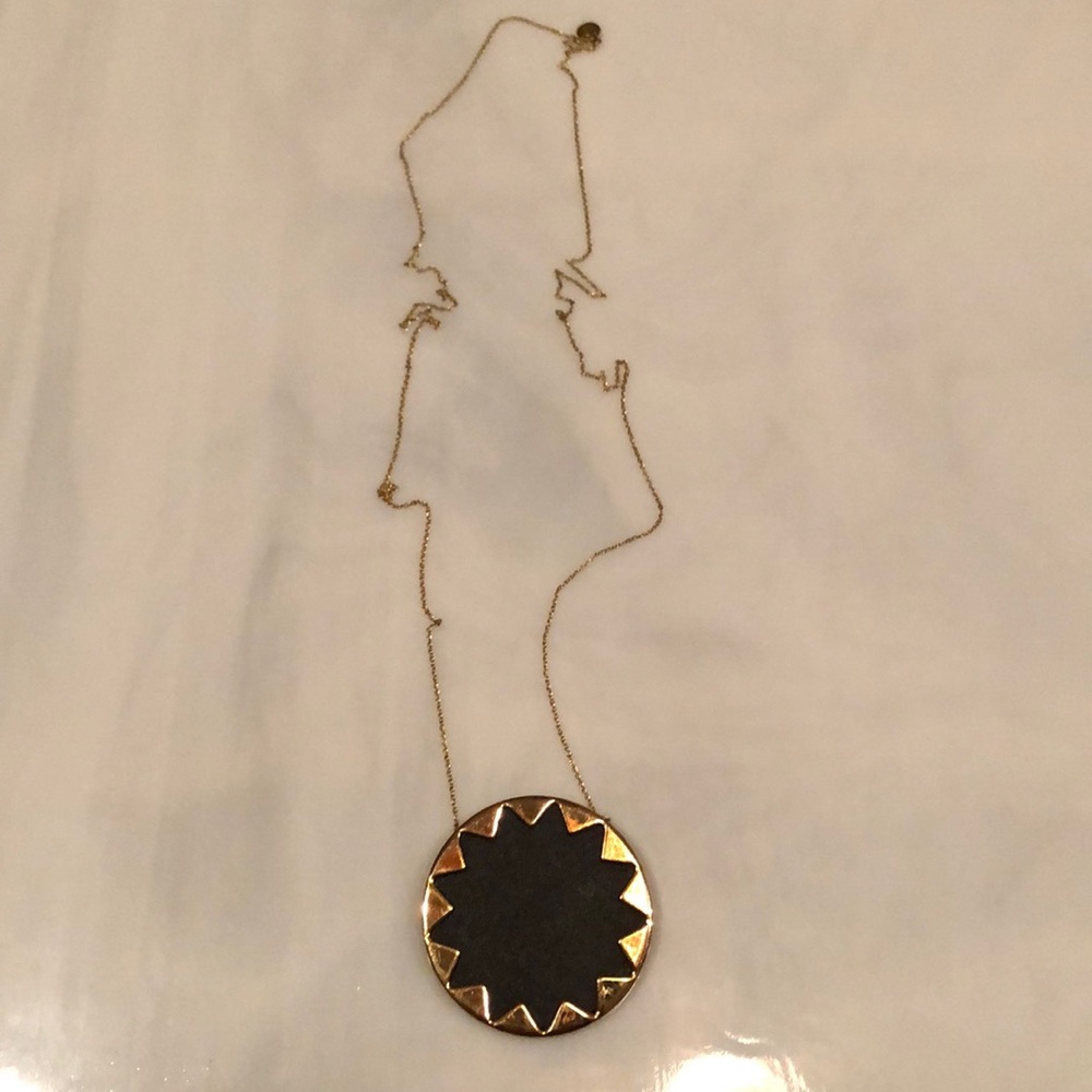 House is Harlow necklace